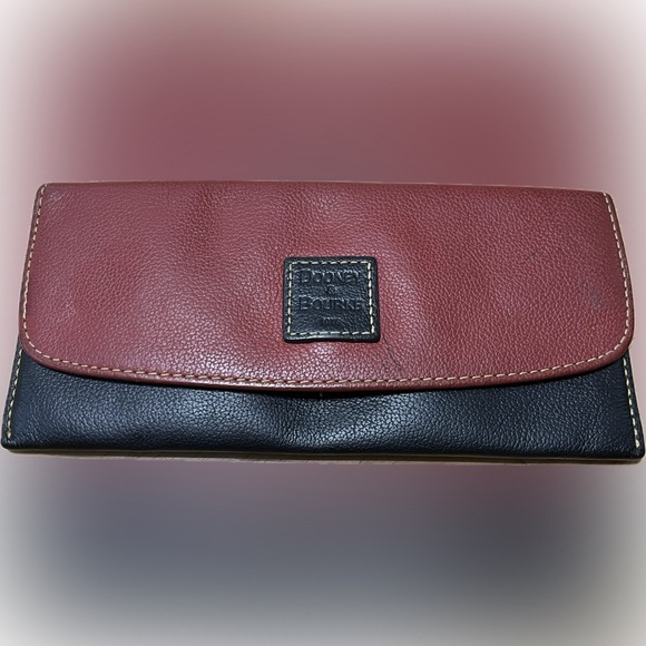 Dooney & Bourke Leather Wallet - Picture 1 of 7